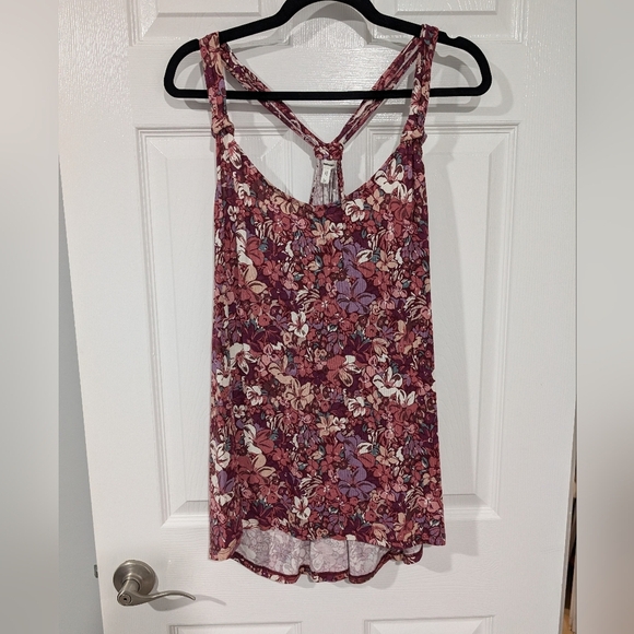 NWOT Maurices Pink/Burgundy Floral Racerback Tank Top in Size 1X - Picture 2 of 9
